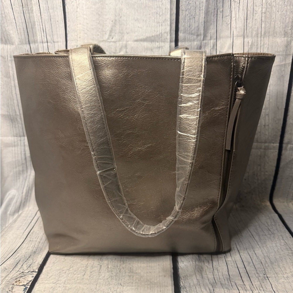 Neiman Marcus Silver Tote Bag with Structured Design